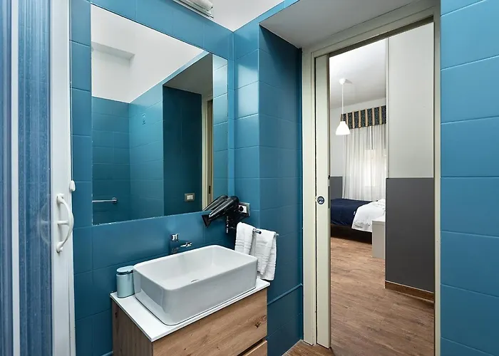 Guest house Piazza Bologna Comfort 4*